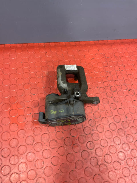 Citroen Berlingo/Peugeot Partner/Vauxhall Combo/Toyota Proace City REAR BRAKE CALIPER (2Pin) Driver's Side 2019-2024 1.5 P/N 9819059480