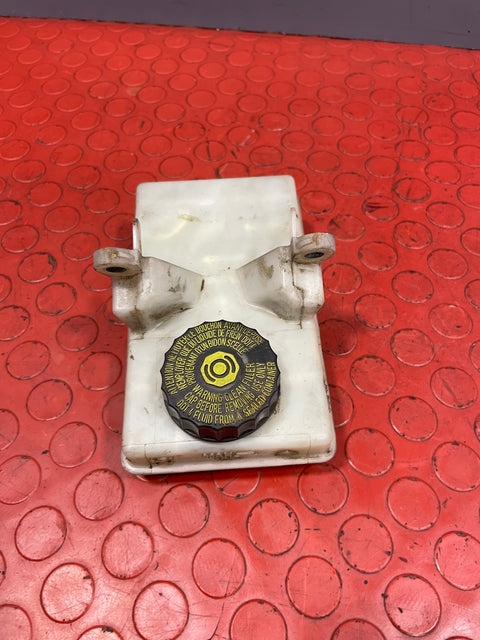 Citroen Berlingo/Peugeot Partner BRAKE FLUID RESERVOIR 1.6 2008-2018 P/N 9680907780