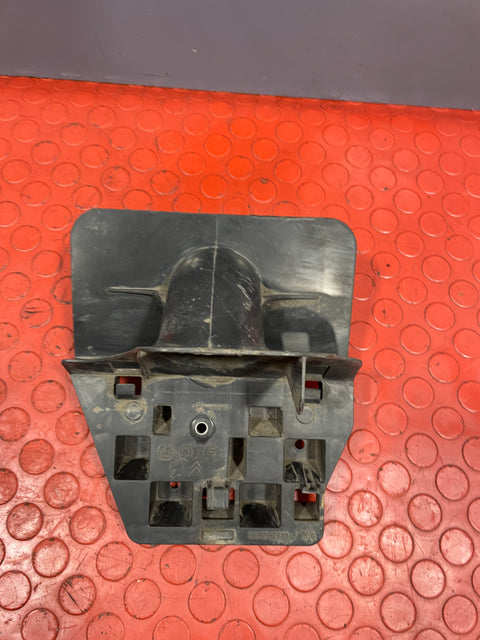 Citroen Berlingo/Peugeot Partner AIR INTAKE PIPE BRACKET 1.6 HDI 2008-2018 P/N 9685952880