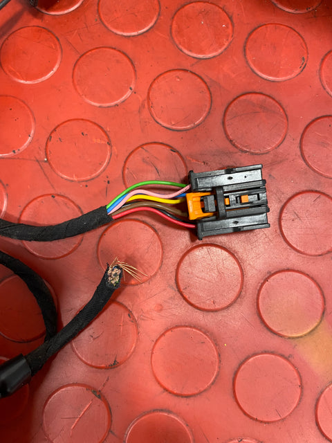 Peugeot Partner/Citroen Berlingo/Vauxhall Combo/Toyota Proace City WING MIRROR Driver's Side (Damage Socket / Gloss Black) 2019-2024 P/N 98526836XT - 1 / 51967K01