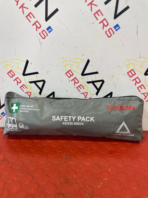Nissan Navara SAFETY PACK COMES WITH TWO HIVIS VESTS, FIRST AID KIT AND WARNING TRIANGLE P/N KE93000024