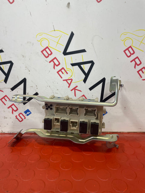 Nissan Navara 2.3 INTERIOR FUSE BOX 2016-2020 P/N 4KJ0A5J14