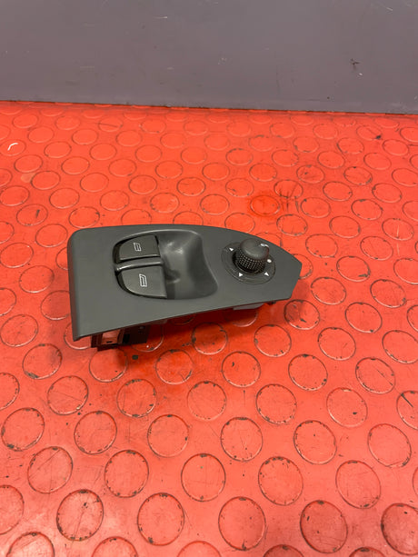 Citroen Relay/Fiat Ducato/Peugeot Boxer WINDOW CONTROL SWITCH Driver's Side 2002-2006 P/N 735335417