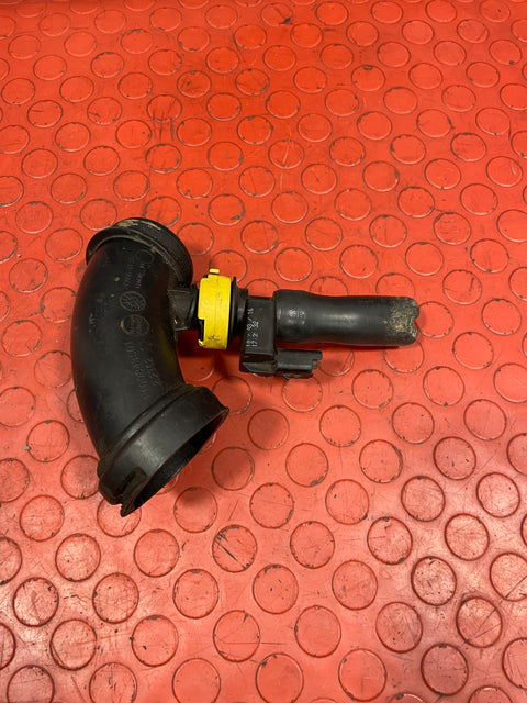 Peugeot Partner/Citroen Berlingo AIR INTAKE HOSE PIPE W/ AIR FLOW SENSOR 1.6hdi 2008-2015 P/N 9801021780 - 1