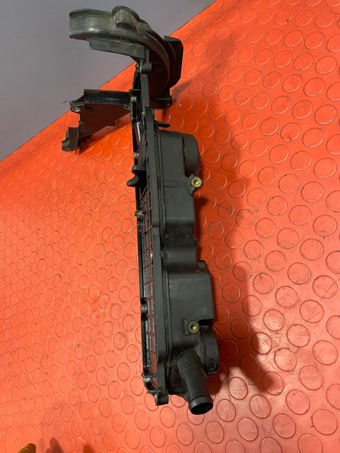 Citroen Berlingo/Peugeot Partner CYLINDER HEAD / VALVE COVER 2013-2018 1.6 HDi P/N 9688939180