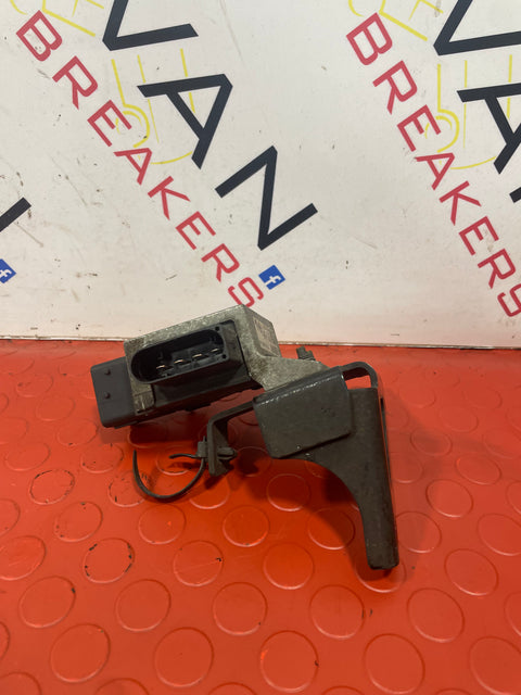 Renault Trafic/ Vauxhall Vivaro GLOW PLUG RELAY 2014-2017 P/N 271203982R