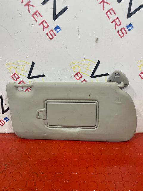 Nissan Navara D/S SUN VISOR 2015-2024 P/N 964005JU0C