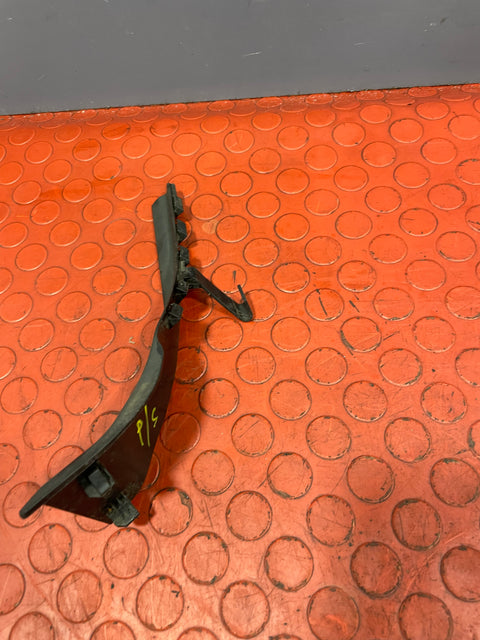 Nissan Navara FRONT FENDER CORNER FINISH TRIM Passenger's Side 2016-2023 P/N 668954JF0A