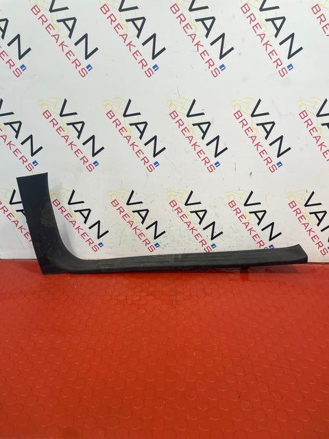 Nissan Navara D/S FRONT KICK PLATE P/N 2015-2024 769B44KJ0A