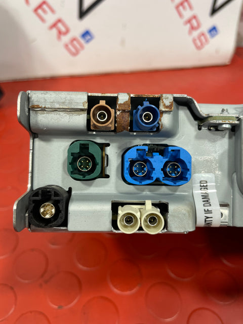 Citroen Dispatch/Peugeot Expert/Vauxhall Vivaro/Toyota Proace  MULTI FUNCTION  RADIO  AUDIO AND SAT NAV DISPLAY WITH SURROUND AND HEAD UNIT 2016-2024 P/N 9831665880 9834032980