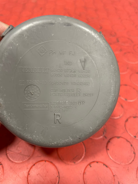 Renault Trafic/Vauxhall Vivaro DRIVER SIDE DASH CUP HOLDER 2014-2019 P/N 93452483