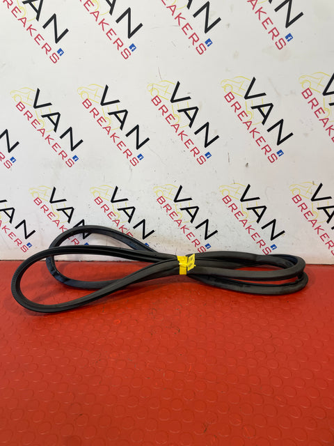 Nissan Navara P/S REAR DOOR RUBBER SEALS P/N 769244JG0A