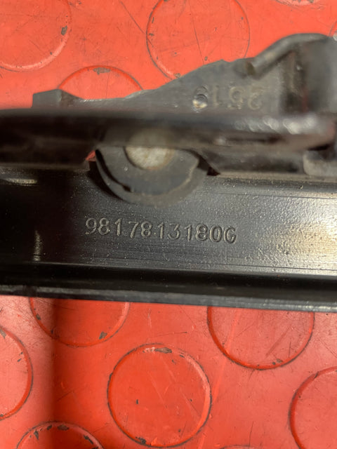 Citroen Berlingo/Peugeot Partner/Vauxhall Combo/Toyota ProAce City SLIDING DOOR RAIL passenger's Side P/N 9817813180