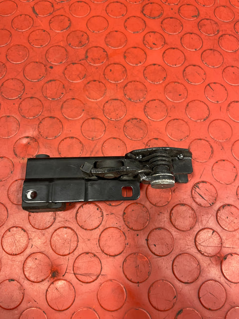 Citroen Berlingo/Peugeot Partner/Vauxhall Combo/Toyota ProAce City SLIDING DOOR RAIL passenger's Side P/N 9817813180