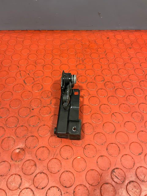 Citroen Berlingo/Peugeot Partner/Vauxhall Combo/Toyota ProAce City SLIDING DOOR RAIL passenger's Side P/N 9817813180