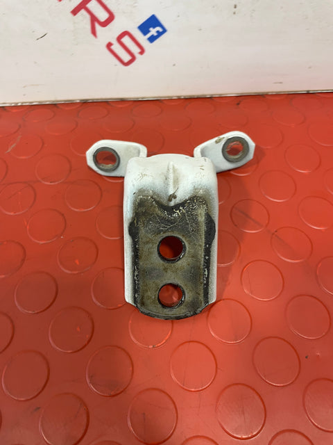 Nissan Navara D/S REAR DOOR HINGE 2015-2024 P/N 82420ZP80A