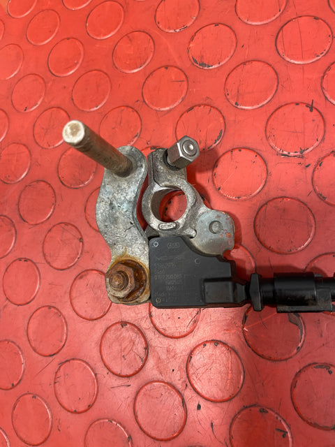 Vauxhall Combo/Toyota Proace City/Fiat POSITIVE BATTERY TERMINAL W/ MODULE P/N 0199200085 / 50522197