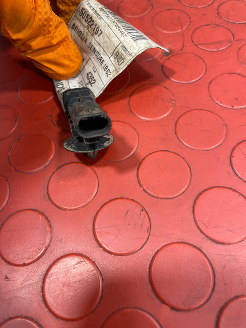 Vauxhall Combo/Toyota Proace City/Fiat POSITIVE BATTERY TERMINAL W/ MODULE P/N 0199200085 / 50522197