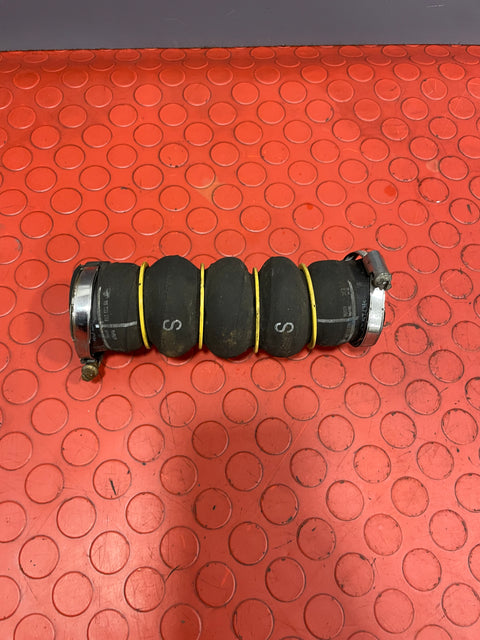 Citroen Dispatch/Peugeot Expert INTERCOOLER HOSE / TURBO HOSE 1.6 2015 P/N 98733T01 / 9686000180