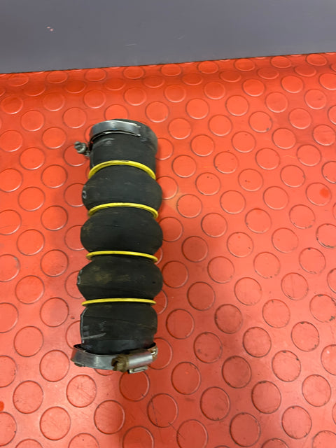 Citroen Dispatch/Peugeot Expert INTERCOOLER HOSE / TURBO HOSE 1.6 2015 P/N 98733T01 / 9686000180