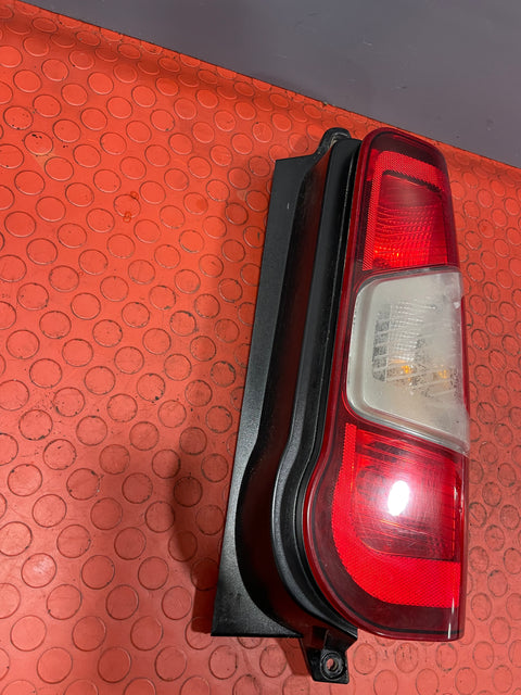 Citroen Berlingo/Peugeot Partner/Vauxhall Combo/Toyota Proace City DRIVER'S SIDE TAILLIGHT (with blurry Lens for cleaning) 2019-2024 P/N 9820554880 - 7