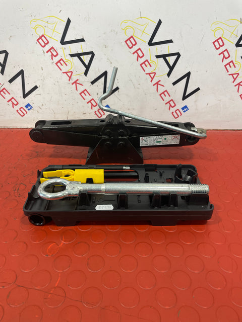 Citroen Berlingo/ Peugeot Partner/ Vauxhall Combo/ Toyota Proace City EMERGENCY JACK AND TOWING KIT P/N 9660311480