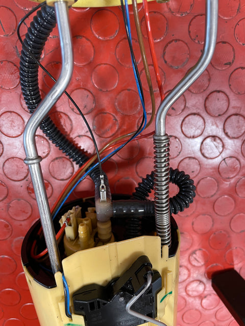 Ford Transit MK8 FUEL TANK SENDER UNIT / FUEL PUMP ASSEMBLY (4Pin) 2.2 2013-2016 P/N BK319H307BB - 2