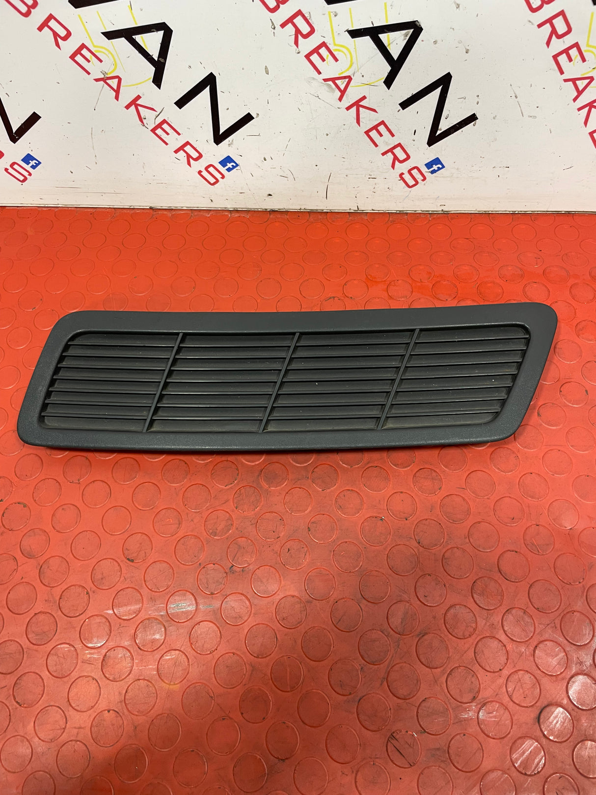 Ford Transit MK8 BONNET GRILLE Passenger Side 2013-2023 P/N BK3116585CE