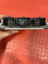 Citroen Peugeot ECU ENGINE CONTROLLER BOSCH 1.6L 2008 P/N 9653958980