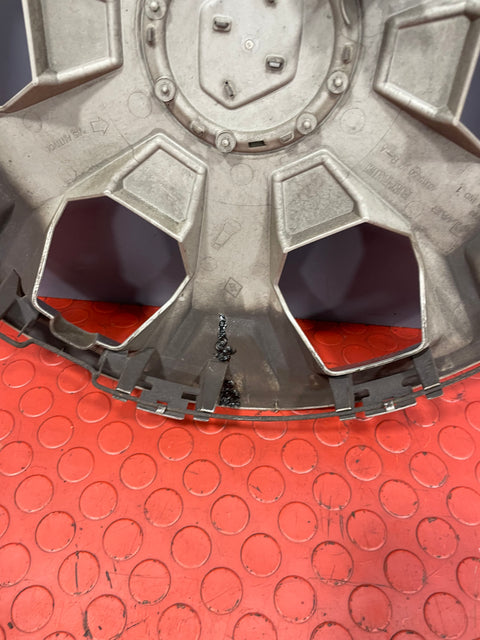 Renault Trafic HUB CAP (Hairline Crack Repaired) 16''inch 2019-2024 P/N 403155057R - 2