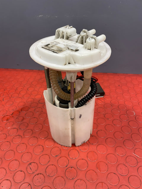 Renault Trafic/Vauxhall Vivaro/Nissan NV300 FUEL SENDING UNIT 1.6 FWD 2014-2019 P/N 172021036R - 1