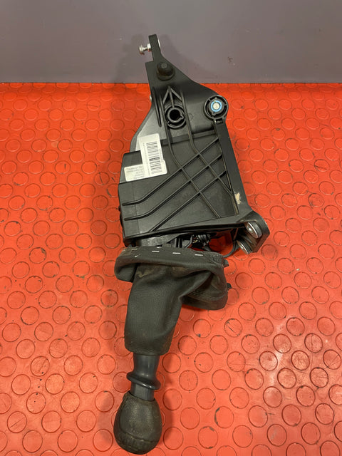 Volkswagen Crafter 2.0 FWD 6-Speed GEAR SELECTOR MECHANISM 2021 P/N 2N0711025