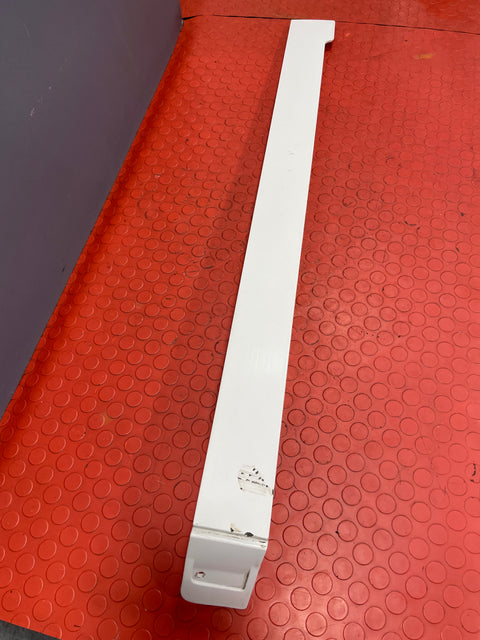 Citroen Dispatch/ Peugeot Expert/ Toyota Proace/Vauxhall Vivaro PASSENGER SIDE SLIDING DOOR RAIL TRIM (White) 2019-2023 P/N 9808384180 - 1