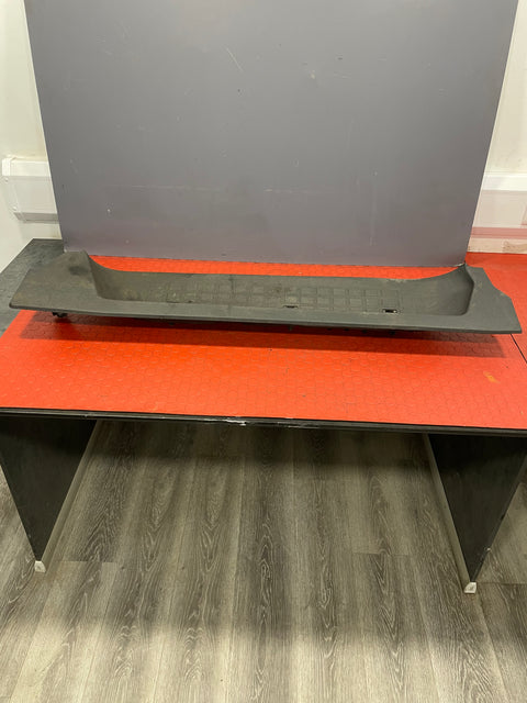 Vauxhall Vivaro/Citroen Dispatch/Peugeot Expert/Toyota Proace/Fiat Scudo SLIDING DOOR STEPBOARD TRIM Passenger's Side 2016-2024 P/N 9819870377 / 9808681977