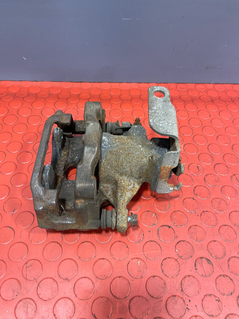 Ford Transit REAR BRAKE CALIPER Driver's Side MK7 2006-2014 P/N 6C112552AD - 1