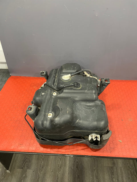 Vauxhall Vivaro/Renault Trafic/Nissan NV300 ADBLUE TANK 1.6 2014-2019 P/N 172A21178R - 1