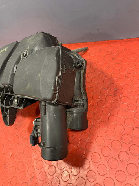 Citroen Berlingo/Peugeot Partner/Vauxhall Combo/Toyota Proace City COMPLETE AIRBOX w/ AIR FILTER & MAF SENSOR 2019-2024 1.5/1.6 P/N 9828002080 - 2