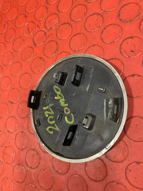 Vauxhall Combo FRONT GRIFFIN BADGE EMBLEM LOGO NAMEPLATE 2019-2024 P/N 98167915DX