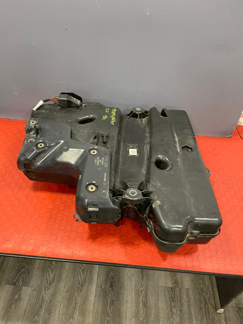 Volkswagen Transporter ADBLUE TANK w/ PUMP 2.0 2024 P/N 7LA131877E R/N 5WA131969 / 7LA971819A / 7LA131531