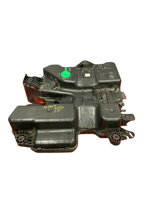 Vauxhall Vivaro/Citroen Dispatch/Peugeot Expert/Toyota Proace/Fiat Scudo ADBLUE TANK w/ PUMP 1.5 2016-2024 P/N 4099016 / 98183661