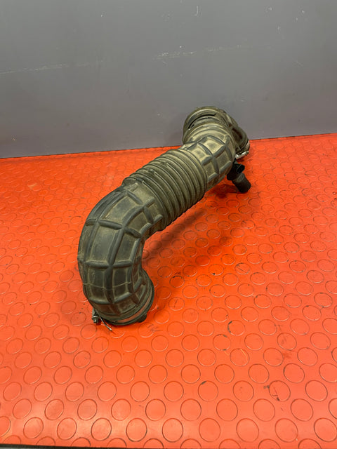 Ford Transit Custom AIR INTAKE HOSE 2.0 2016-2023 P/N GK219R504AC - 1 / GK21-9F805AA