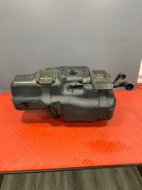 Saic Maxus Deliver 9 ADBLUE TANK WITH PUMP (4 Pin and 5 Pin plug) 2.0 TD 2021 P/N C00079649 / C00088301