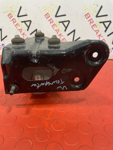 Volkswagen Transporter ABS PUMP AND CONTROL MODULE  P/N 7E0907379P