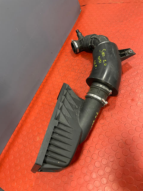 Saic Maxus Deliver 9 AIR INTAKE W/ TOP AIRBOX COVER & MAF SENSOR (4 Pin) 2.0 TD 2021-2024 P/N A2C99628200