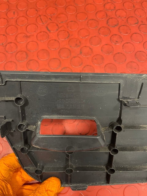 Saic Maxus Deliver 9 TOOL BOX COVER TRIM 2.0 2021-2024 P/N C00141889