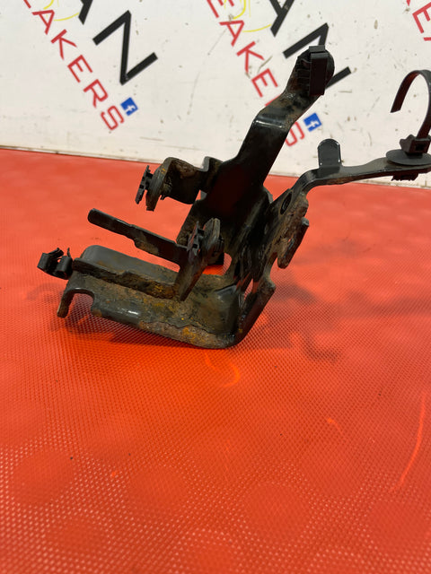 Peugeot Partner/Citroen Berlingo ENGINE WIRING MOUNT P/N 9665162580