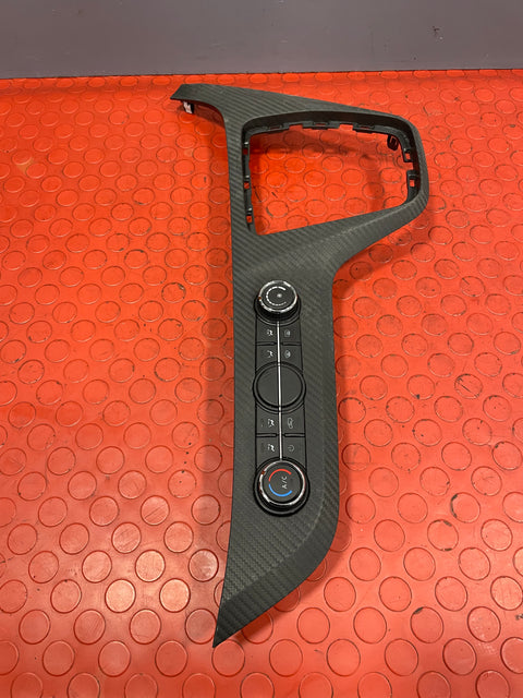 Saic Maxus Deliver 9 AIR CONDITIONING HEATER CLIMATE CONTROL SWITCH 2.0 2021-2024 P/N C00188950