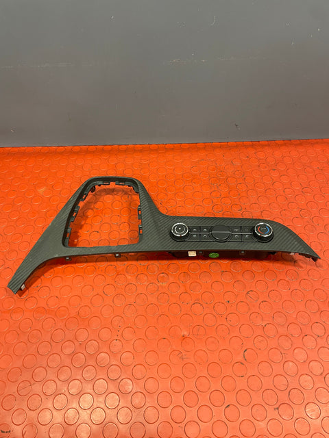 Saic Maxus Deliver 9 AIR CONDITIONING HEATER CLIMATE CONTROL SWITCH 2.0 2021-2024 P/N C00188950