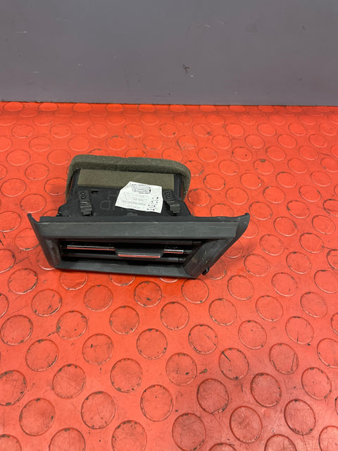 Saic Maxus Deliver 9 DASHBOARD AIR VENTILATION RIGHT SIDE 2.0 2021-2024 P/N C00127786