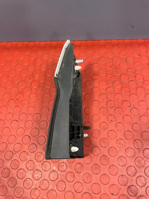 Saic Maxus Deliver 9 MOULDING TRIM LOWER RIGHT SIDE 2.0 2021-2024 P/N C00097786